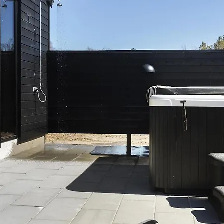 Villavilla 933 - Ostersobadet, Lollandfalstermon *